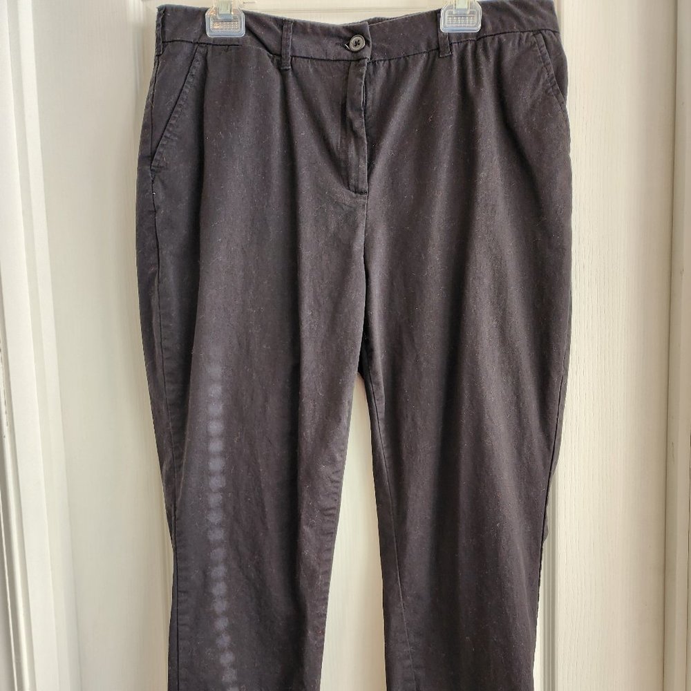 Jessica London Chino's